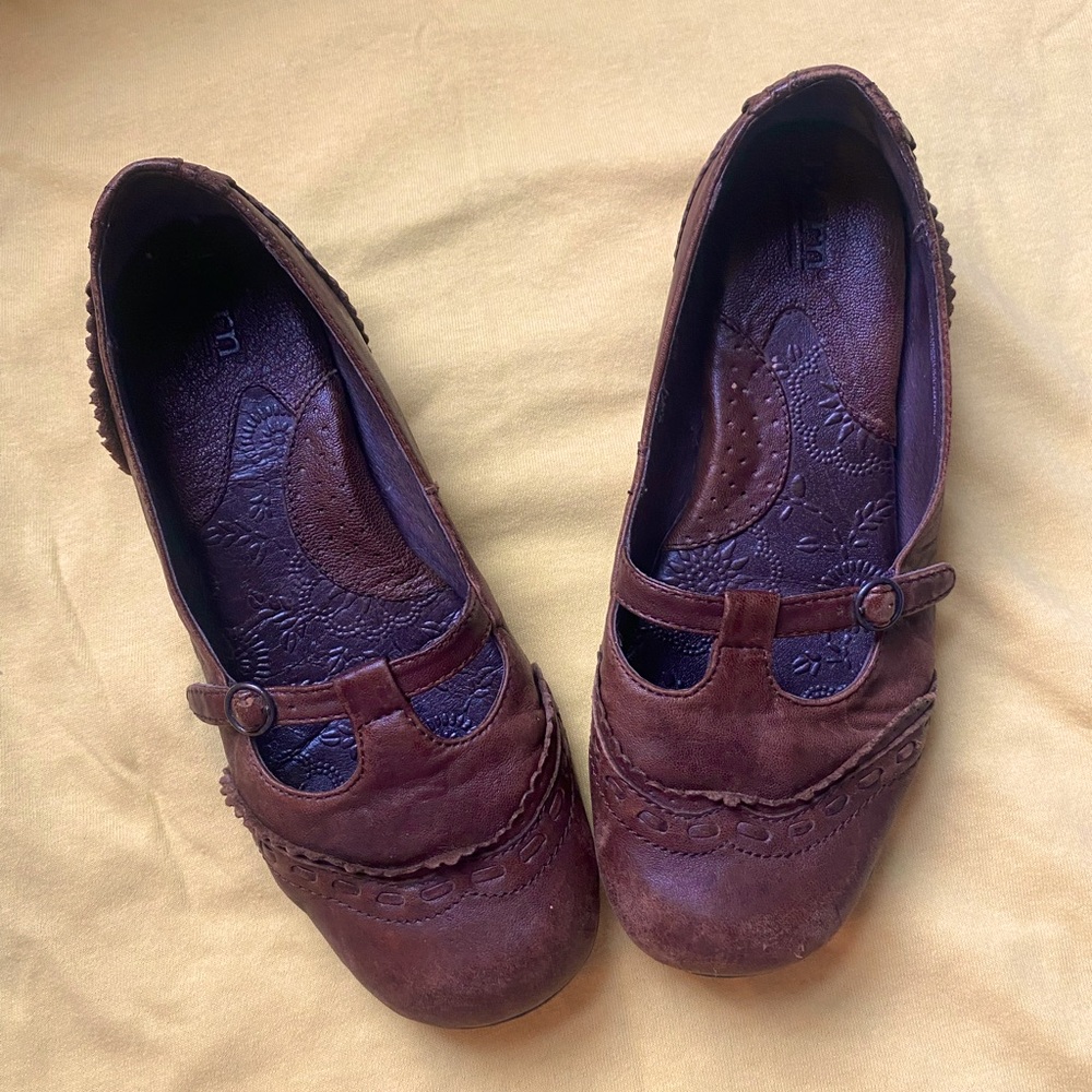 Women’s Børn leather shoes size 8 1/2